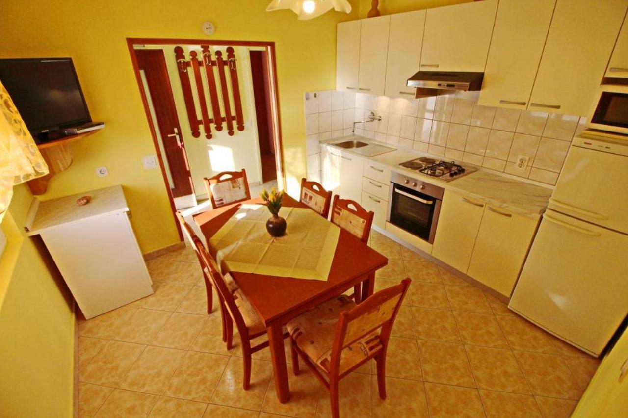 Apartments Villa Senija Прижба Экстерьер фото